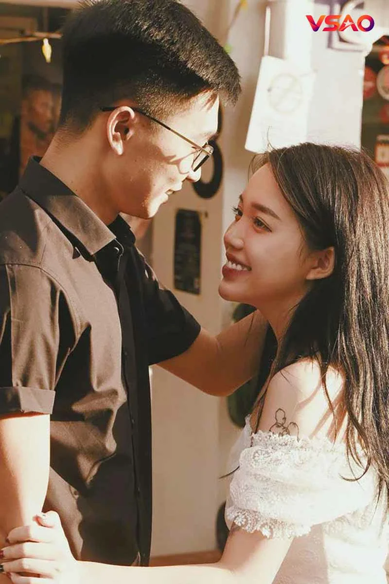Linh Ngọc Đàm: hồ sơ, sự nghiệp và các nền tảng chính thức