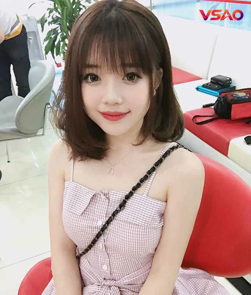 Linh Ngọc Đàm: hồ sơ, sự nghiệp và các nền tảng chính thức