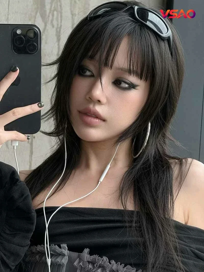 Linh Ngọc Đàm: hồ sơ, sự nghiệp và các nền tảng chính thức