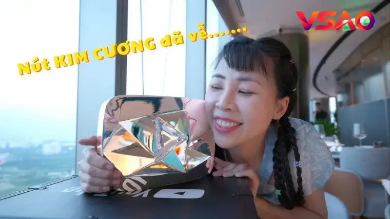 Kênh Thơ Nguyễn đạt cột mốc nút Kim cương YouTube