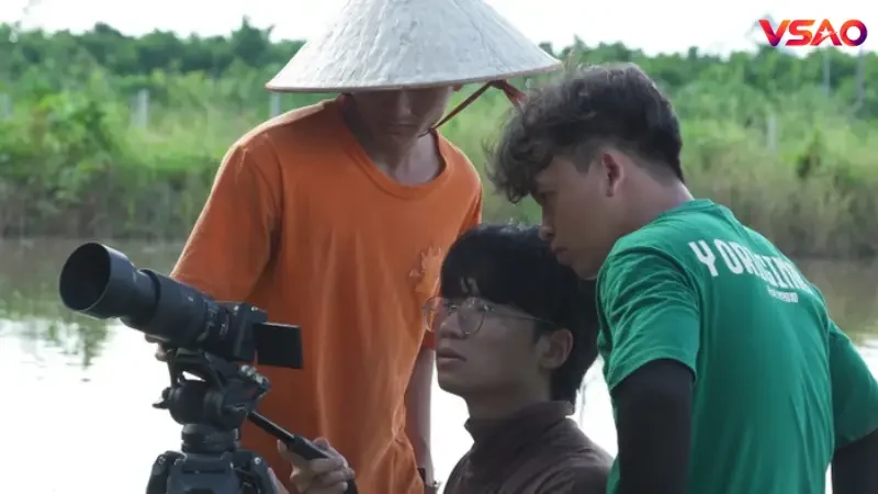 Từ sinh viên sư phạm đến người làm YouTube