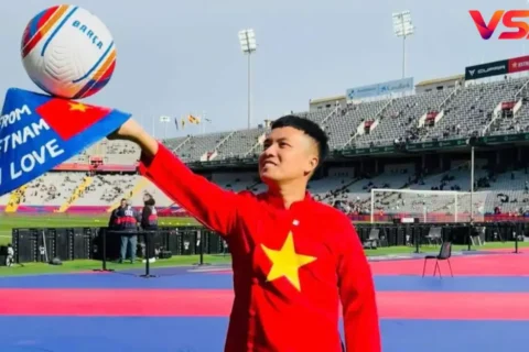 Đỗ Kim Phúc là ai? Tiểu sử và hành trình bóng đá nghệ thuật