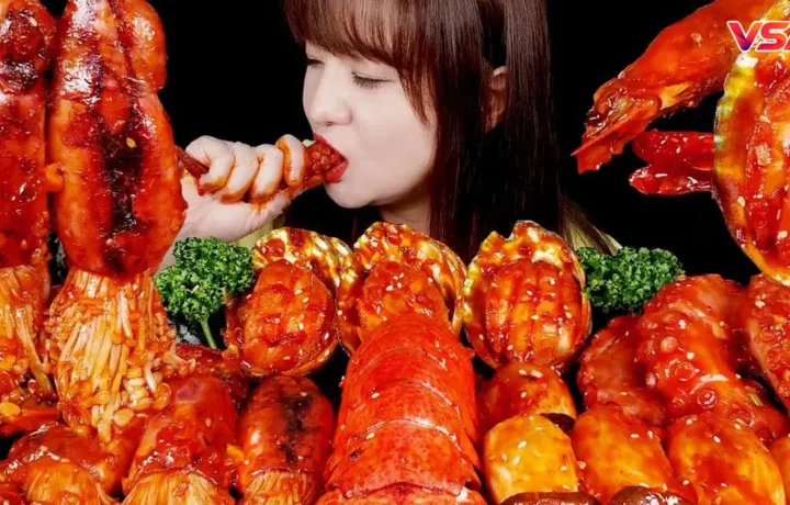 Mukbang là gì? Toàn bộ nguồn gốc và các dạng nội dung ẩm thực hút triệu view