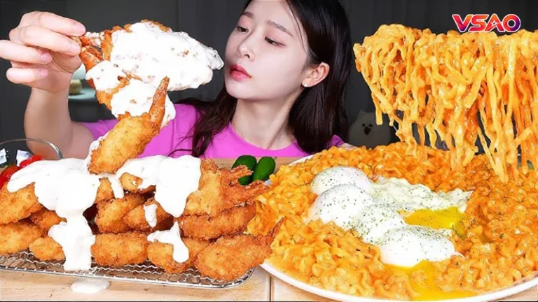Mukbang là gì? Nguồn gốc và các dạng nội dung video ẩm thực