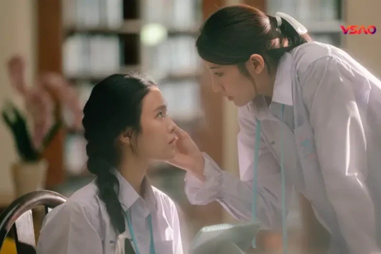 Drama gia tộc làm câu chuyện nặng dần